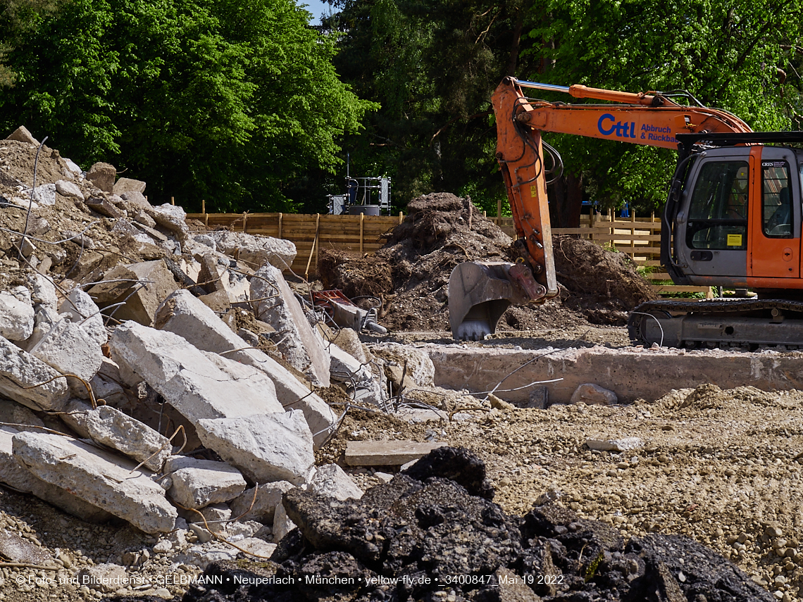 19.05.2022 - Baustelle am Haus für Kinder in Neuperlach